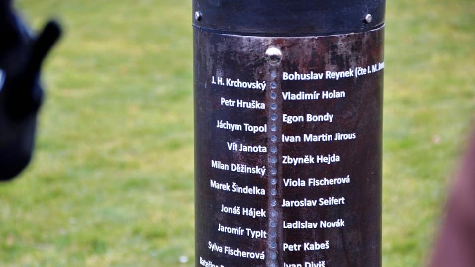Poesiomat en la Plaza Náměstí Míru en Praga | Foto: Miloslav Hamřík, Český rozhlas Poesiomat en la Plaza Náměstí Míru en Praga | Foto: Miloslav Hamřík, Český rozhlas