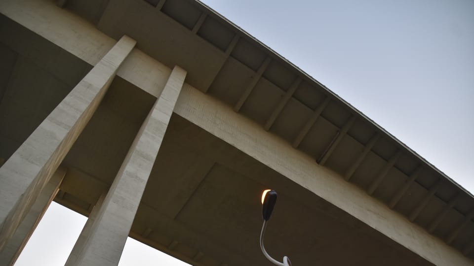 Recuerdo de los suicidas en el Puente de Nusle | Foto: Juan Pablo Bertazza, Radio Prague International Recuerdo de los suicidas en el Puente de Nusle | Foto: Juan Pablo Bertazza, Radio Prague International