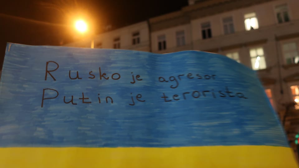 Manifestación contra la agresión rusa, Plaza de Wenceslao en Praga, 22 de febrero de 2022 | Foto: Martina Schneibergová, Radio Prague International Manifestación contra la agresión rusa, Plaza de Wenceslao en Praga, 22 de febrero de 2022 | Foto: Martina Schneibergová, Radio Prague International