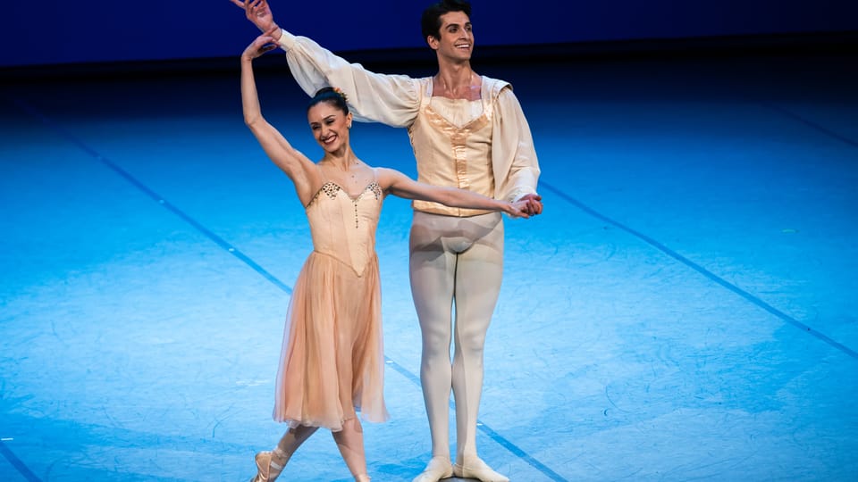 Marianela Núñez y Reece Clarke | Foto: Arthur Abram, Teatro Nacional Brno Marianela Núñez y Reece Clarke | Foto: Arthur Abram, Teatro Nacional Brno