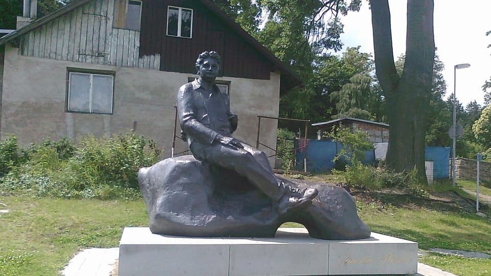 Monumento a Jaroslav Hašek en Lipnice nad Sázavou | Foto: Eva Odstrčilová, Český rozhlas Monumento a Jaroslav Hašek en Lipnice nad Sázavou | Foto: Eva Odstrčilová, Český rozhlas