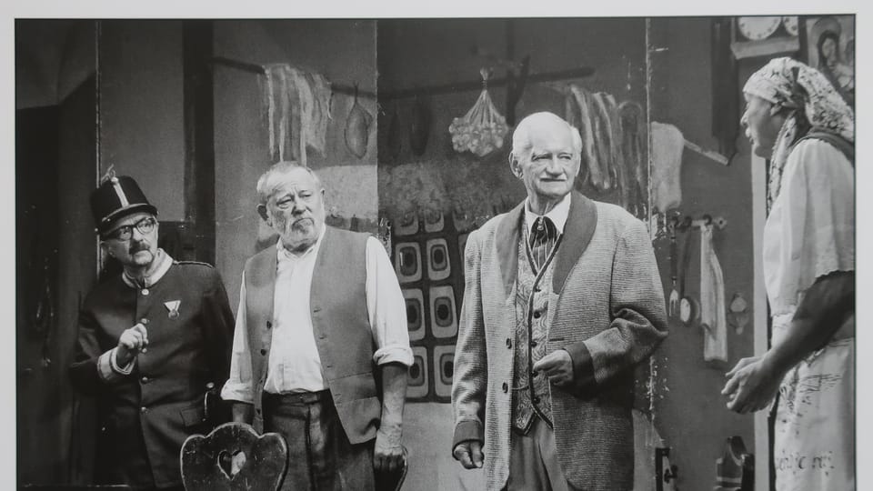 Repro: Pavla Černá,  Jan Kašpar,  Josef Ptáček,  Zdeněk Škrdlant,  Kalendář 2018 - Oblíbené dialogy; Divadlo Járy Cimrmana