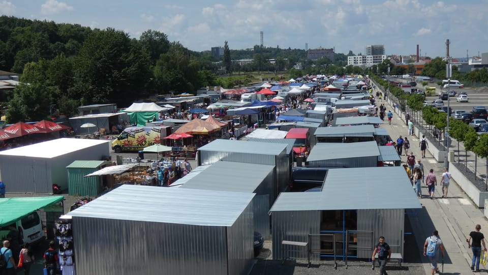 Vista aérea del mercado de pulgas | Foto: Juan Pablo Bertazza,  Radio Prague International
