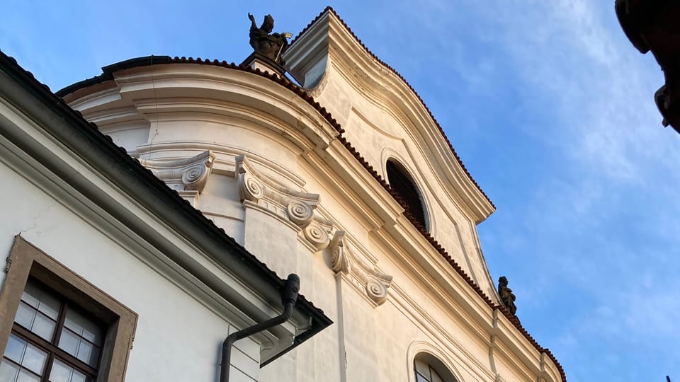 La fachada occidental de la Basílica de Santa Margarita | Foto: Martina Kutková, Radio Prague International La fachada occidental de la Basílica de Santa Margarita | Foto: Martina Kutková, Radio Prague International