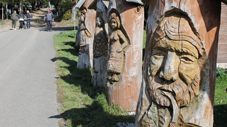 Esculturas de madera de Pustevny,  foto: Ondřej Tomšů