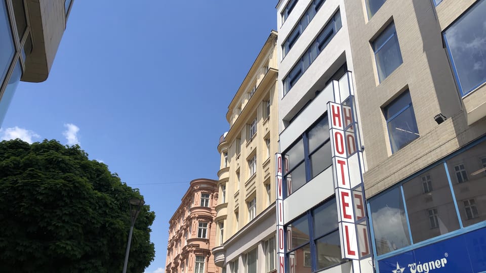 El Hotel Avion en Brno, en la calle Česká | Foto: Ludmila Opltová, Český rozhlas El Hotel Avion en Brno, en la calle Česká | Foto: Ludmila Opltová, Český rozhlas