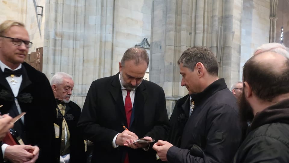 Se traslada el relicario del emperador Carlos I a la catedral de San Vito de Praga | Foto: Martina Schneibergová, Radio Prague International Se traslada el relicario del emperador Carlos I a la catedral de San Vito de Praga | Foto: Martina Schneibergová, Radio Prague International