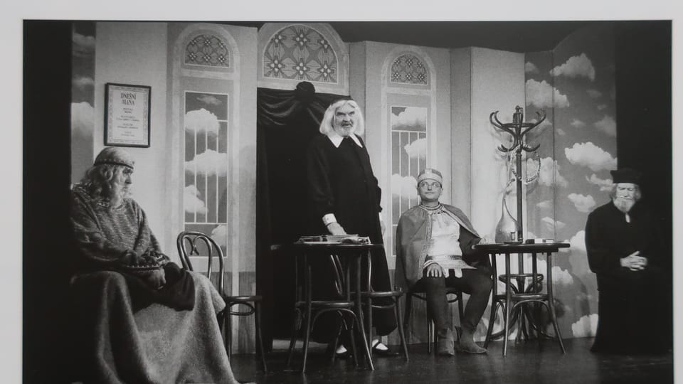 Repro: Pavla Černá,  Jan Kašpar,  Josef Ptáček,  Zdeněk Škrdlant,  Kalendář 2018 - Oblíbené dialogy; Divadlo Járy Cimrmana