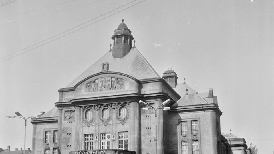 El edificio del teatro en Most | Foto: Národní památkový ústav, CC BY-NC-ND 3.0 CZ El edificio del teatro en Most | Foto: Národní památkový ústav, CC BY-NC-ND 3.0 CZ