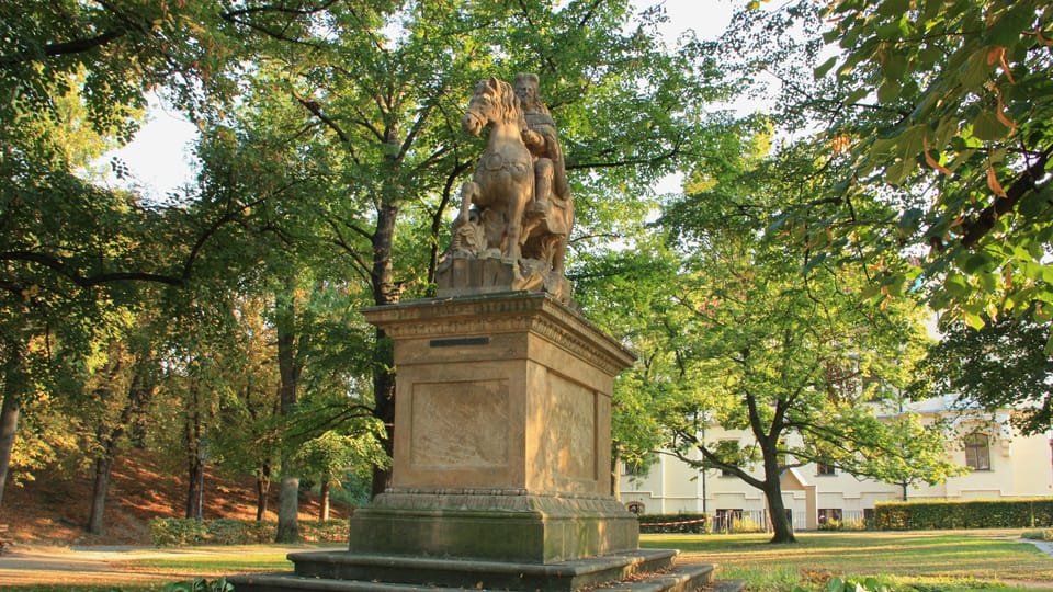 La estatua es copia de un monumento original de san Venceslao que estuvo hasta el año 1879 en la plaza Venceslao | Foto: Barbora Němcová, Radio Prague International La estatua es copia de un monumento original de san Venceslao que estuvo hasta el año 1879 en la plaza Venceslao | Foto: Barbora Němcová, Radio Prague International
