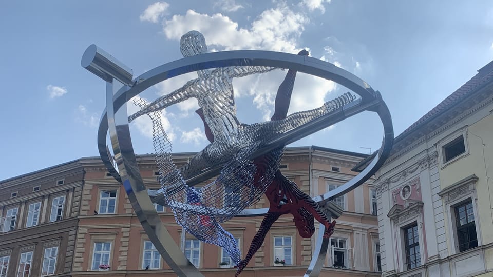 Estatua de Věra Čáslavská de David Černý | Foto: Ruth Fraňková,  Radio Prague International