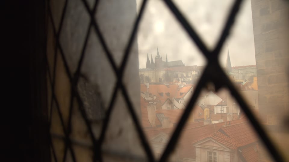 El Castillo de Praga a través de la ventana | Foto: Juan Pablo Bertazza,  Radio Prague International