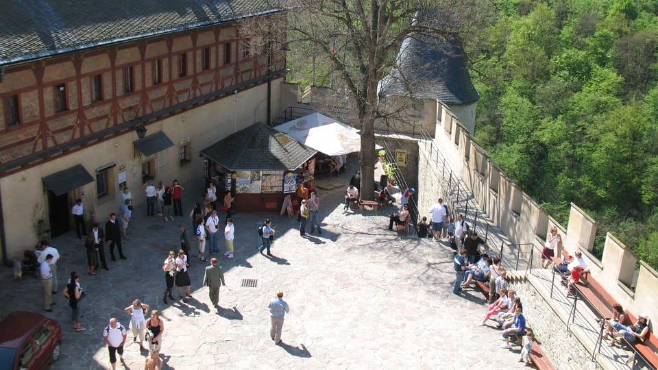 El castillo de Karlštejn, foto: Klára Stejskalová El castillo de Karlštejn, foto: Klára Stejskalová