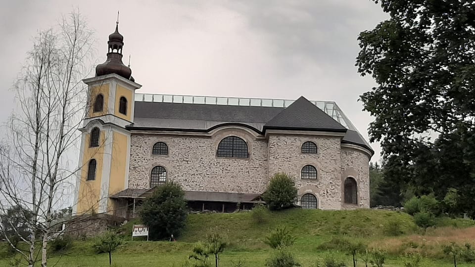 Iglesia de Neratov, foto: Lenka Žižková Iglesia de Neratov, foto: Lenka Žižková
