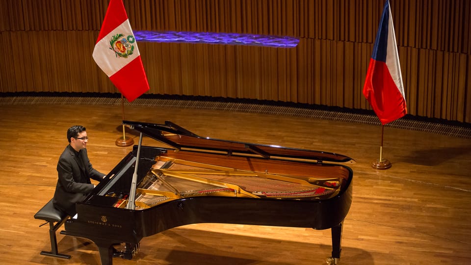 Gonzalo Aguilar,  foto: Embajada de Perú