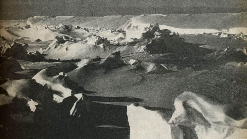 Foto repro: Námořníkem, topičem a psovodem, 1968 Foto repro: Námořníkem, topičem a psovodem, 1968