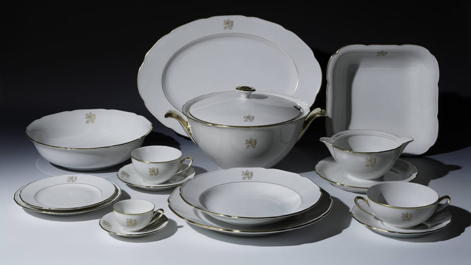 Selección de utensilios de vajilla del presidente Edvard Beneš, años 30 del siglo XX, foto: Palacio de Lány, © Colección del Castillo de Praga, Jan Gloc Selección de utensilios de vajilla del presidente Edvard Beneš, años 30 del siglo XX, foto: Palacio de Lány, © Colección del Castillo de Praga, Jan Gloc