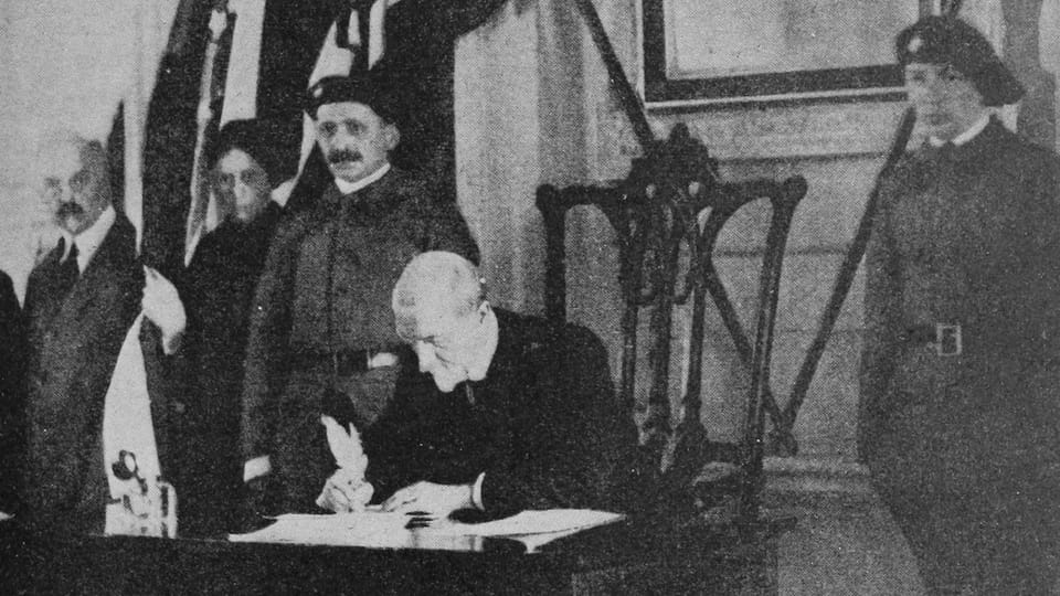Masaryk firmando la declaración de independencia, foto: Wikimedia Commonsd, public domain Masaryk firmando la declaración de independencia, foto: Wikimedia Commonsd, public domain