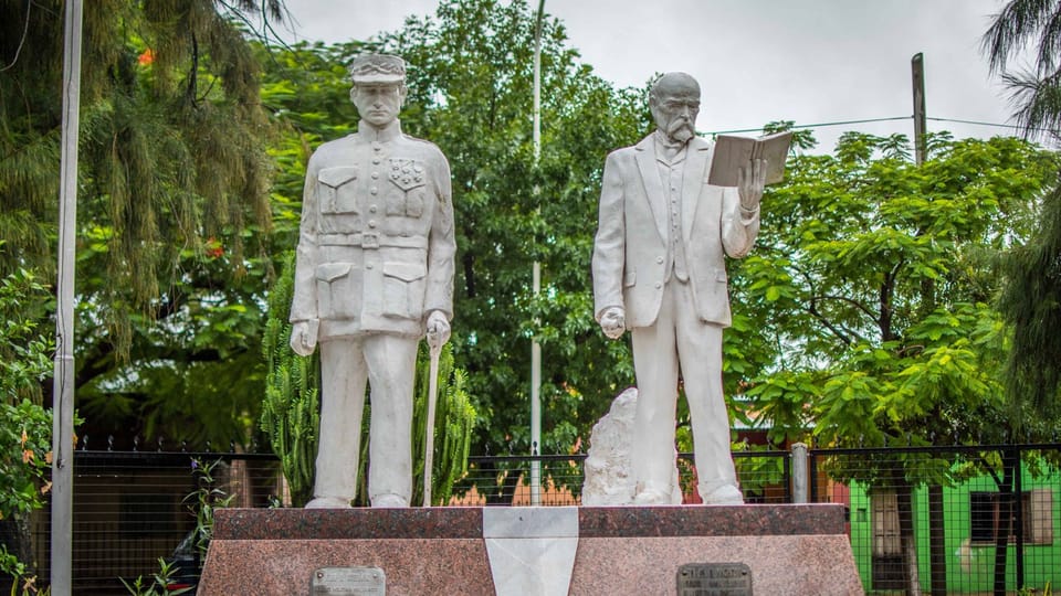 Estatuas de Milan Rastilav Štefánik y Tomáš Garrigue Masaryk | Foto: archivo de Dominika Gawliczková Estatuas de Milan Rastilav Štefánik y Tomáš Garrigue Masaryk | Foto: archivo de Dominika Gawliczková