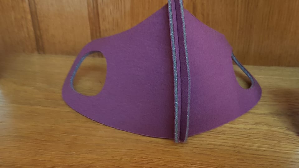 Mascarilla de la diseñadora Liběna Rochová, foto: Zdeňka Kuchyňová Mascarilla de la diseñadora Liběna Rochová, foto: Zdeňka Kuchyňová