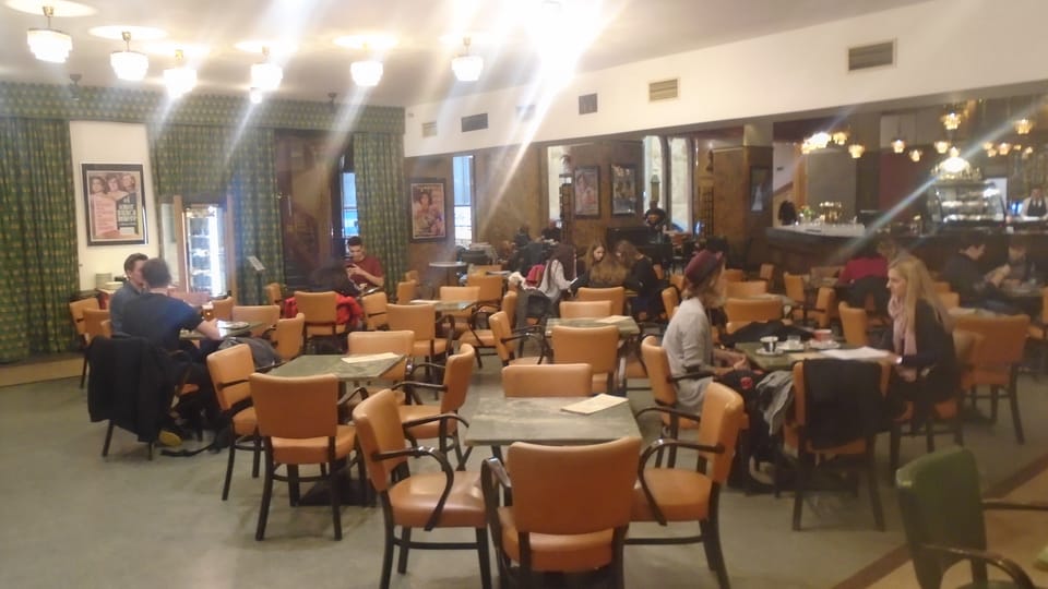 Cafetería del cine Lucerna,  foto: Ana Briceño