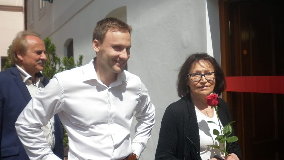 Jan Huňát con la cantante checa, Marta Kubišová, foto: Zdeňka Kuchyňová Jan Huňát con la cantante checa, Marta Kubišová, foto: Zdeňka Kuchyňová
