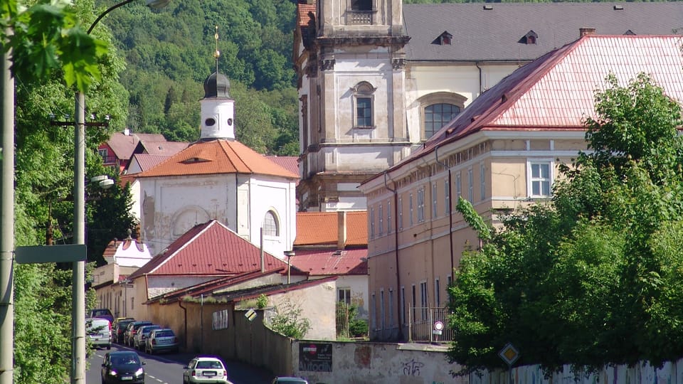 Zona de peregrinación con la iglesia de Nuestra Seňora de los Dolores en Bohosudov, foto: Miloš Turek Zona de peregrinación con la iglesia de Nuestra Seňora de los Dolores en Bohosudov, foto: Miloš Turek