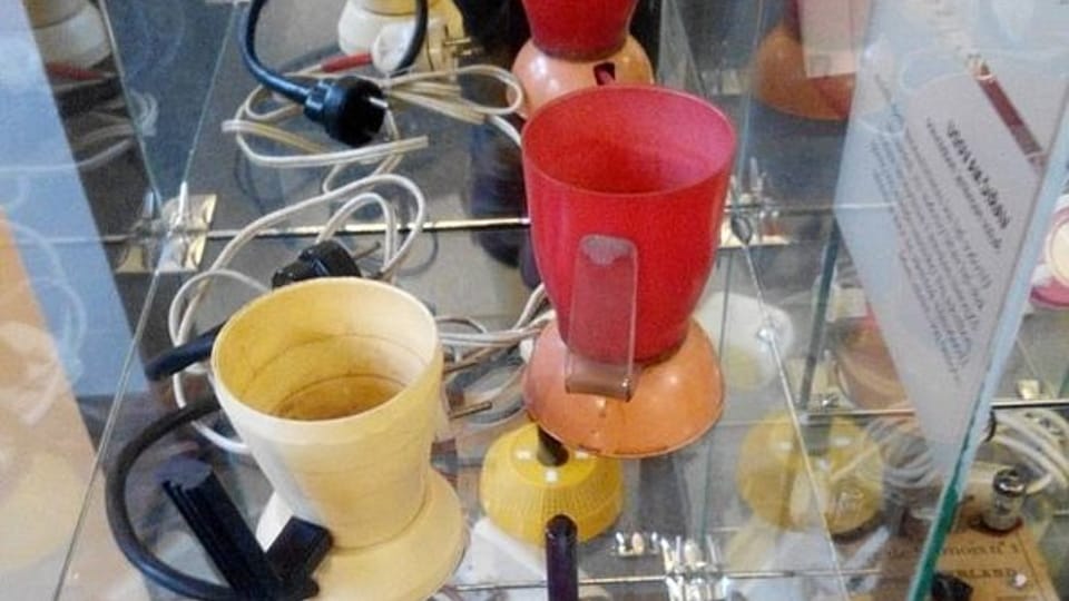 Hervidores de agua hechos con unos vasos de plástico, foto: Dominika Bernáthová Hervidores de agua hechos con unos vasos de plástico, foto: Dominika Bernáthová