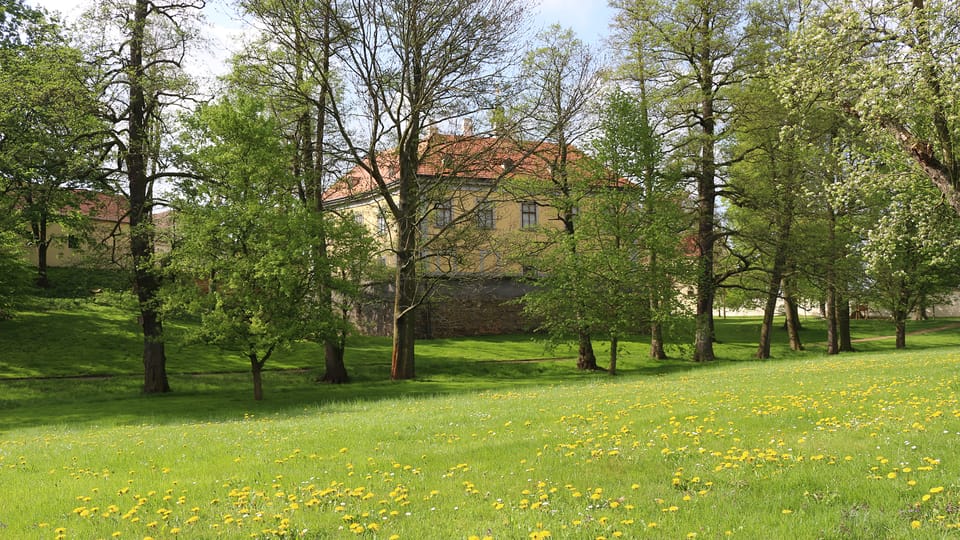 El parque del palacio de Ctěnice, foto: Dominika Bernáthová El parque del palacio de Ctěnice, foto: Dominika Bernáthová