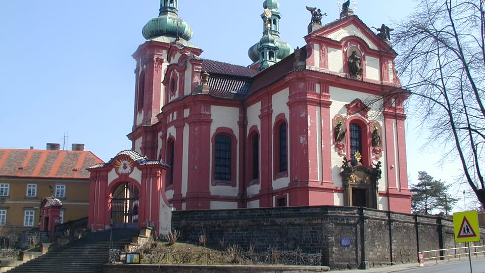 Iglesia de la Asunción de la Virgen, Zlonice | Foto: Martina Schneibergová, Radio Prague International Iglesia de la Asunción de la Virgen, Zlonice | Foto: Martina Schneibergová, Radio Prague International