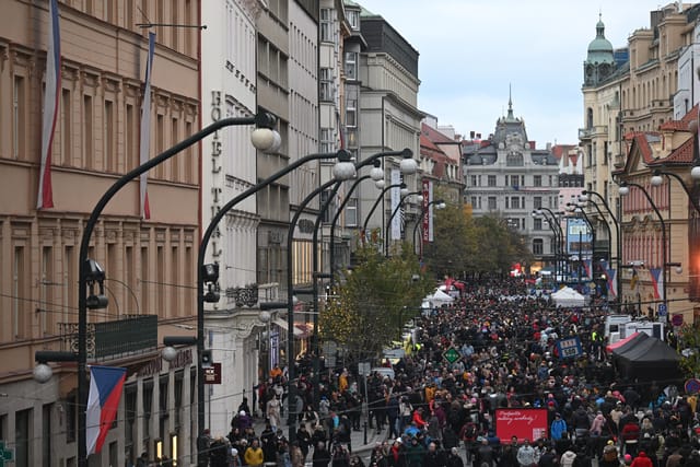 17 de noviembre de 2023 en la Avenida Národní,  Praga | Foto: Michal Kamaryt,  ČTK