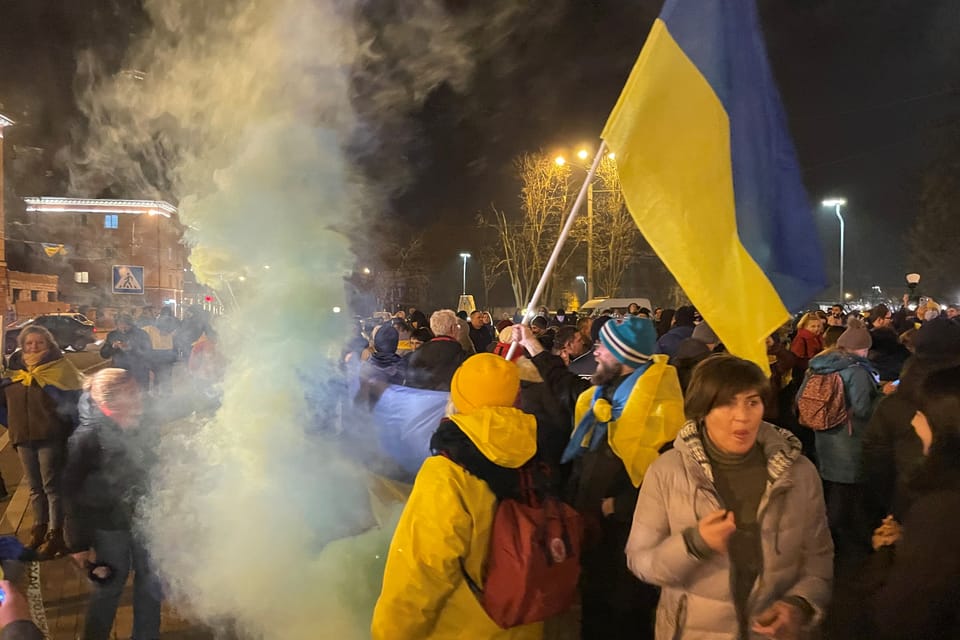 Manifestación contra la agresión rusa en Mariupol | Foto: Martin Dorazín, Český rozhlas Manifestación contra la agresión rusa en Mariupol | Foto: Martin Dorazín, Český rozhlas