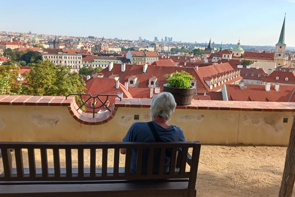 Vista de Praga desde el jardín Pequeño Pálffy | Foto: Lenka Žižková, Radio Prague International Vista de Praga desde el jardín Pequeño Pálffy | Foto: Lenka Žižková, Radio Prague International