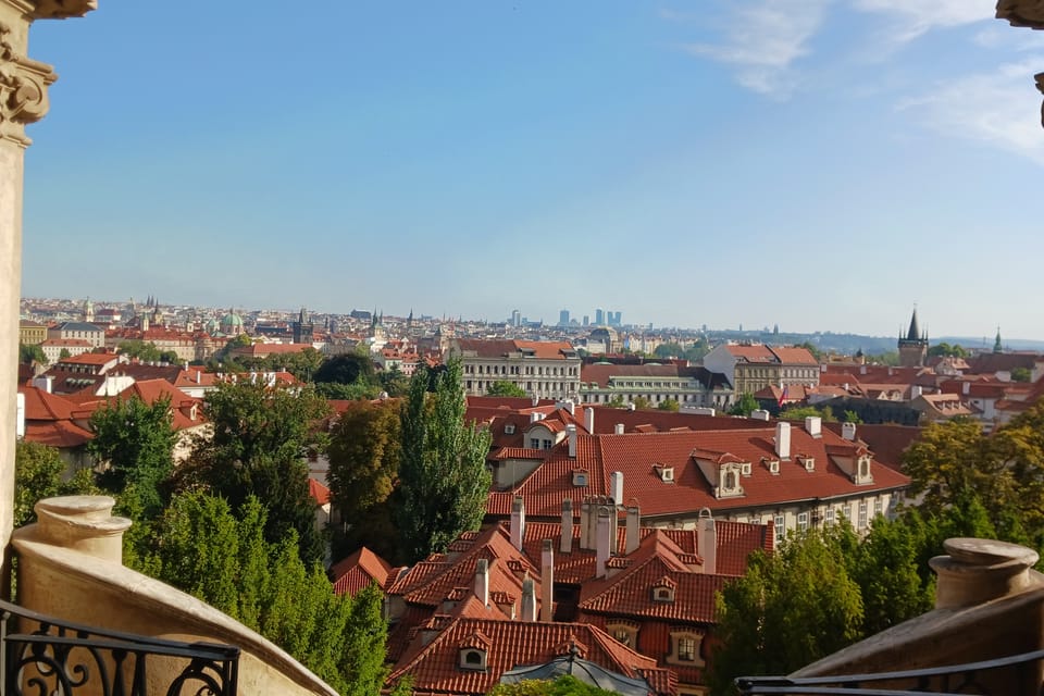 Vista de Praga desde el jardín Pequeño Fürstenberg | Foto: Lenka Žižková, Radio Prague International Vista de Praga desde el jardín Pequeño Fürstenberg | Foto: Lenka Žižková, Radio Prague International