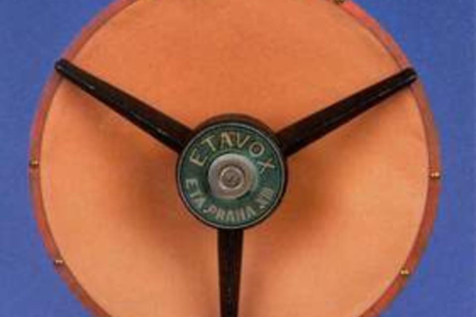 Altavoz electromagnético Etavox (1927) Altavoz electromagnético Etavox (1927)