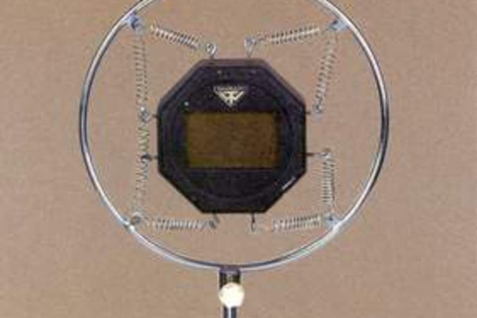 Micrófono de carbono Technowatt, Tesla (1930-1940) Micrófono de carbono Technowatt, Tesla (1930-1940)