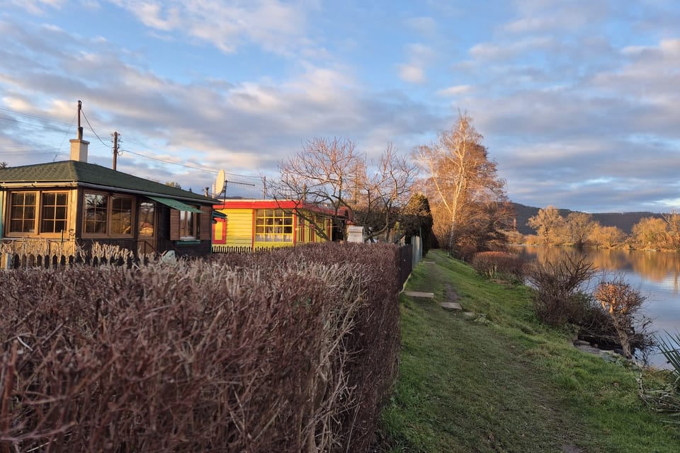 Uno de los asentamientos rurales junto al río Berounka | Foto: Hana Slavická, Radio Prague International Uno de los asentamientos rurales junto al río Berounka | Foto: Hana Slavická, Radio Prague International