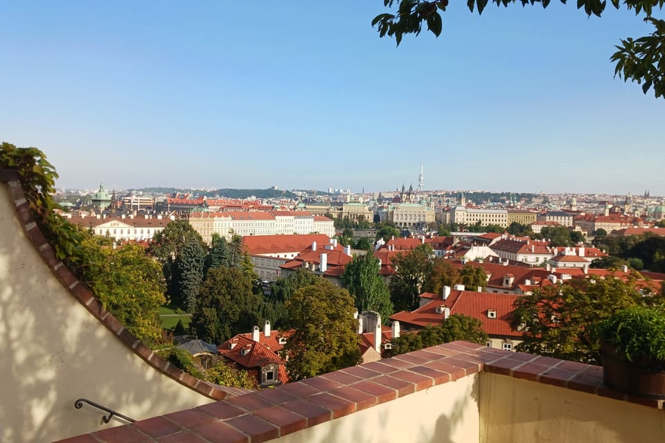 Vista de Praga desde el jardín Pequeño Pálffy | Foto: Lenka Žižková, Radio Prague International Vista de Praga desde el jardín Pequeño Pálffy | Foto: Lenka Žižková, Radio Prague International