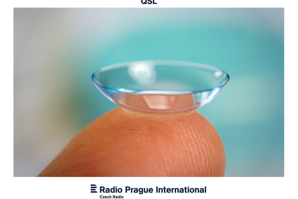 Lentes de contacto blandas, inventadas por el químico checo Otto Wichterle, que cambiaron el mundo de la optometría. Foto: Khalil Baalbaki, Radio Checa Lentes de contacto blandas, inventadas por el químico checo Otto Wichterle, que cambiaron el mundo de la optometría. Foto: Khalil Baalbaki, Radio Checa