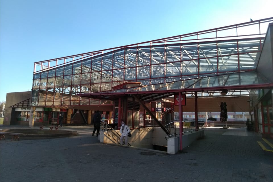 La estación de metro Ládví, foto: Dominika Bernáthová La estación de metro Ládví, foto: Dominika Bernáthová