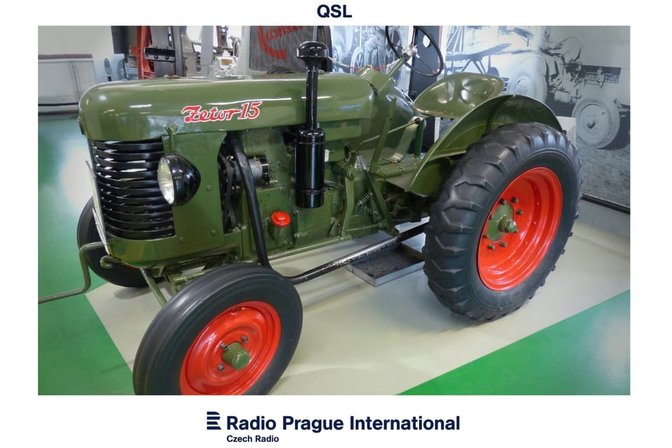 El tractor Zetor 15 con motor diésel de un cilindro, fabricado entre los años 1946 y 1949 (Museo Nacional de Agricultura). Foto: Radio Praga Internacional El tractor Zetor 15 con motor diésel de un cilindro, fabricado entre los años 1946 y 1949 (Museo Nacional de Agricultura). Foto: Radio Praga Internacional