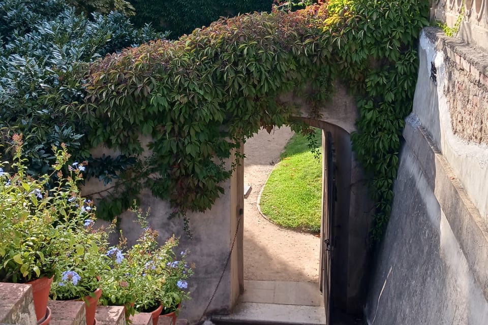Puerta entre los jardines Kolowrat y Gran Pálffy | Foto: Lenka Žižková, Radio Prague International Puerta entre los jardines Kolowrat y Gran Pálffy | Foto: Lenka Žižková, Radio Prague International