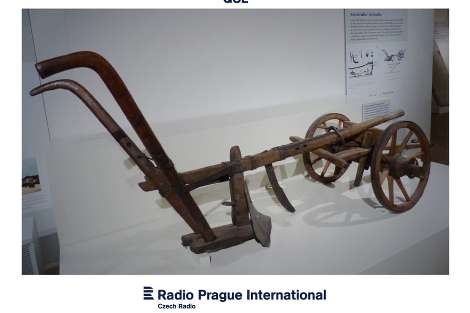 El arado de los primos Veverka del año 1827. Foto: Radio Praga Internacional El arado de los primos Veverka del año 1827. Foto: Radio Praga Internacional