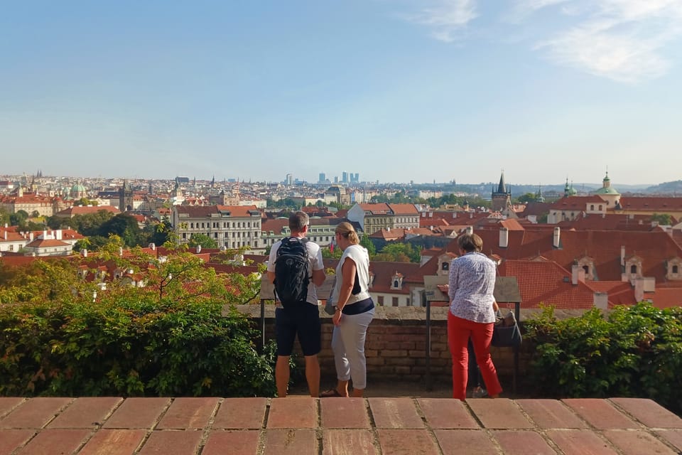 Vista de Praga desde el jardín Pequeño Pálffy | Foto: Lenka Žižková, Radio Prague International Vista de Praga desde el jardín Pequeño Pálffy | Foto: Lenka Žižková, Radio Prague International