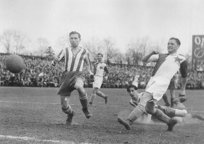 Hace 20 A os Muri El Mejor Goleador De La Historia Del F tbol Radio hace-20-a-os-muri-el-mejor-goleador-de-la-historia-del-f-tbol-radio